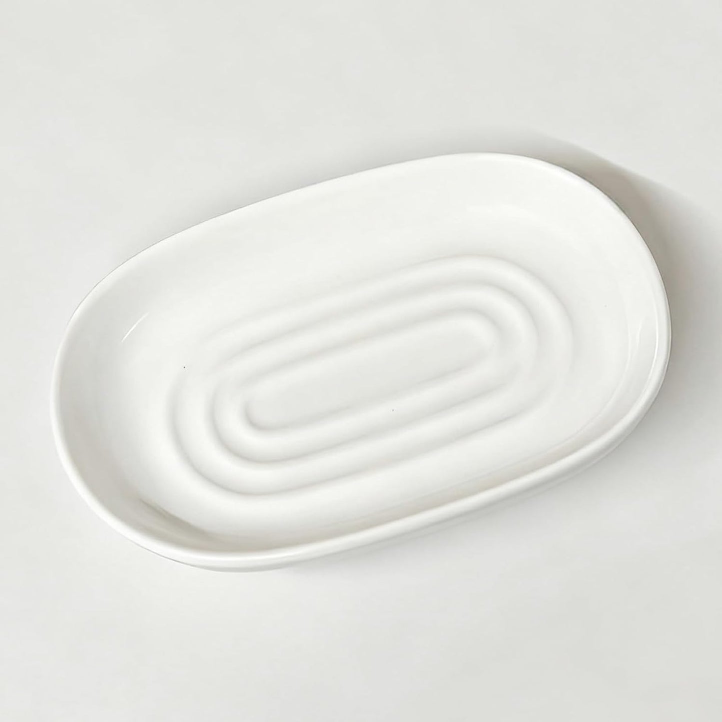 Ceramic Soap Dish, Marble Texture, Raised Ridge, Smooth Surface, Easy to Clean, Non-Slip Base, Fits Standard Bar Soap (White)