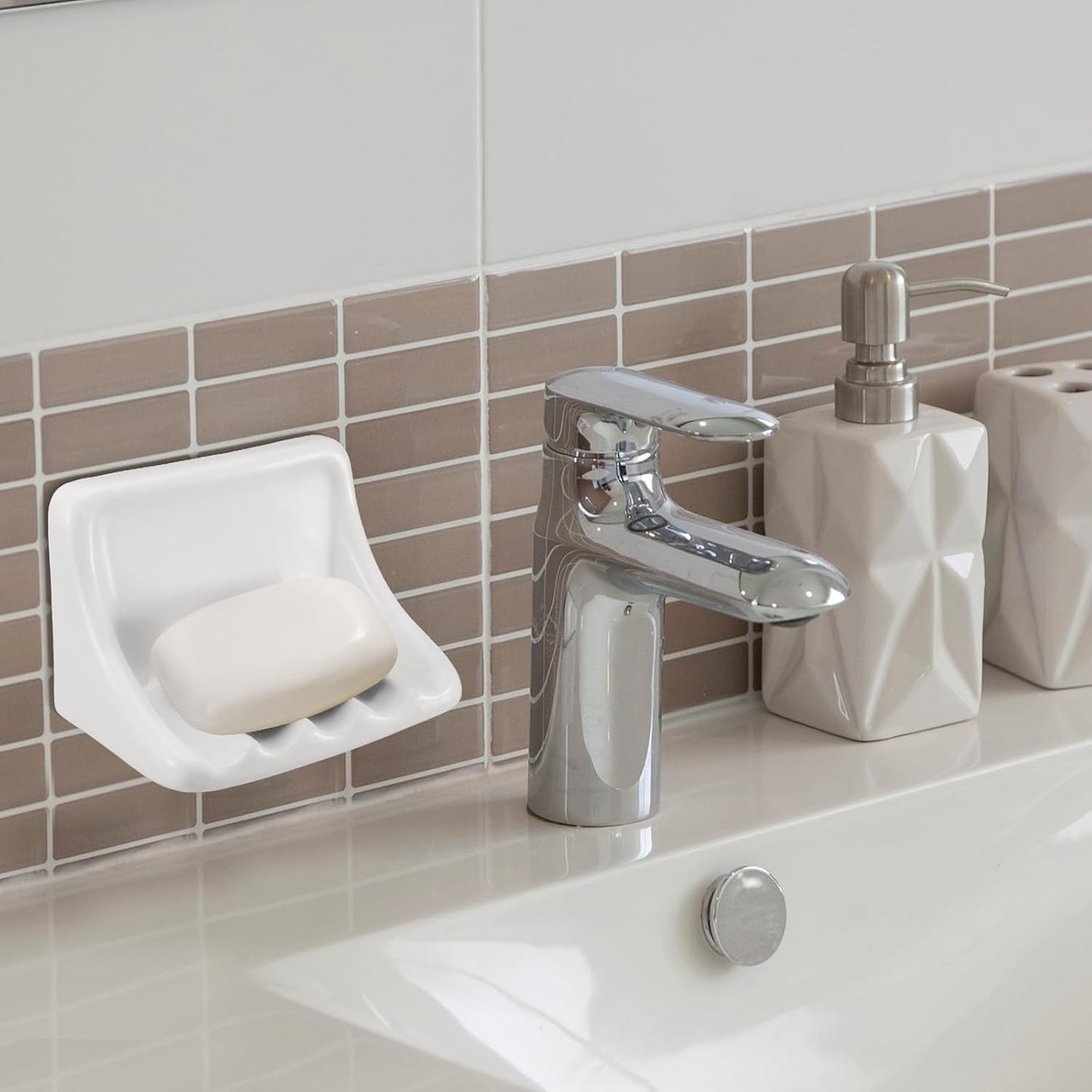 6.75 x 4.7 Inches White Vintage Ceramic Soap Dish Retro Ceramic Holder Porcelain Soap Tray for Home Bathtub Bathroom Shower Accessories Easy to Clean