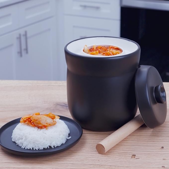 TOMO Fermentation Crock with Weights - Ceramic Sauerkraut Pickling Crock - Stoneware Kombucha Brewing (3L)