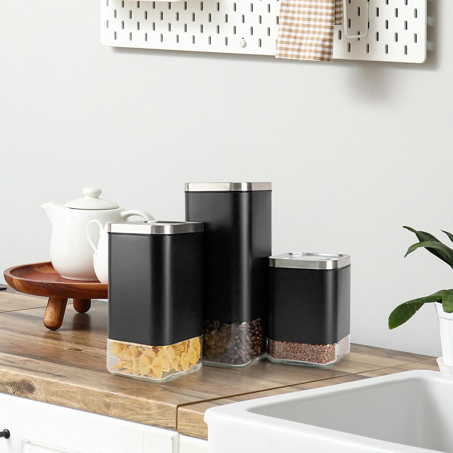 Kaffe Glass Coffee Canister (16oz) w/Airtight Lid - Click to Release Seal - BPA Free Glass & Stainless Steel - Elegant Kitchen Storage Container for Coffee, Nuts, Rice, Flour, Sugar, Tea, Cereal