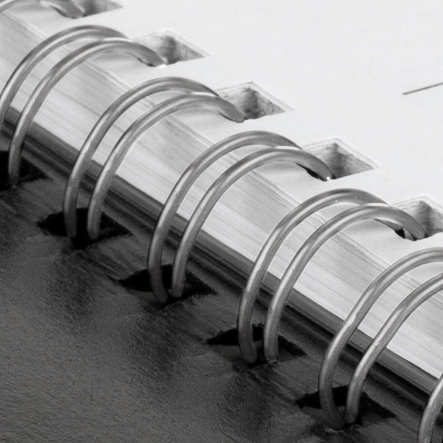 AT-A-GLANCE 2026 Planner, Monthly, 7" x 8-1/2", Medium, Hardcover, DayMinder, Black (G400H0026)