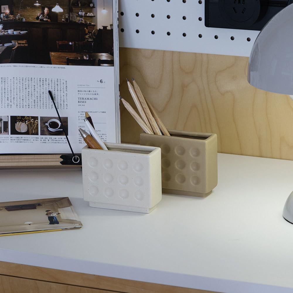 WENSHUO Abstract Square Face Pen Holder, Modern and Minimalistic Desk Accessories (Matte Crème)