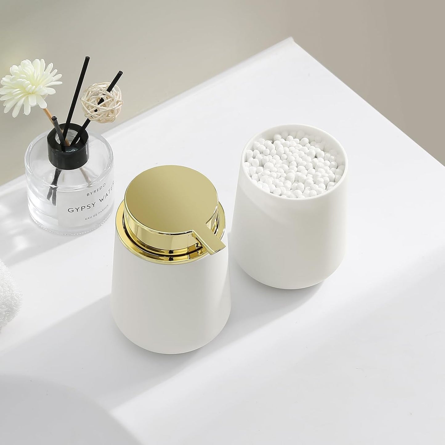 White and Gold Bathroom Accessories 2 Piece Set Luxury Matte Plastic Soap Dispenser and Toothbrush Holder for Modern Bathroom Decor