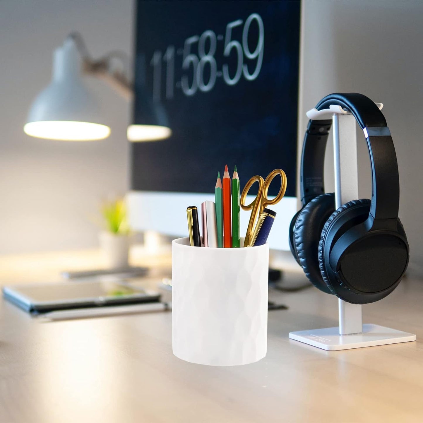 Pen Holder,Nordic Style Silicone Waterproof Pencil Holder for Desk Simple&Modern Minimalist Makeup Organizer Multifunctional Office Supplies for Home,Kids and School (White)