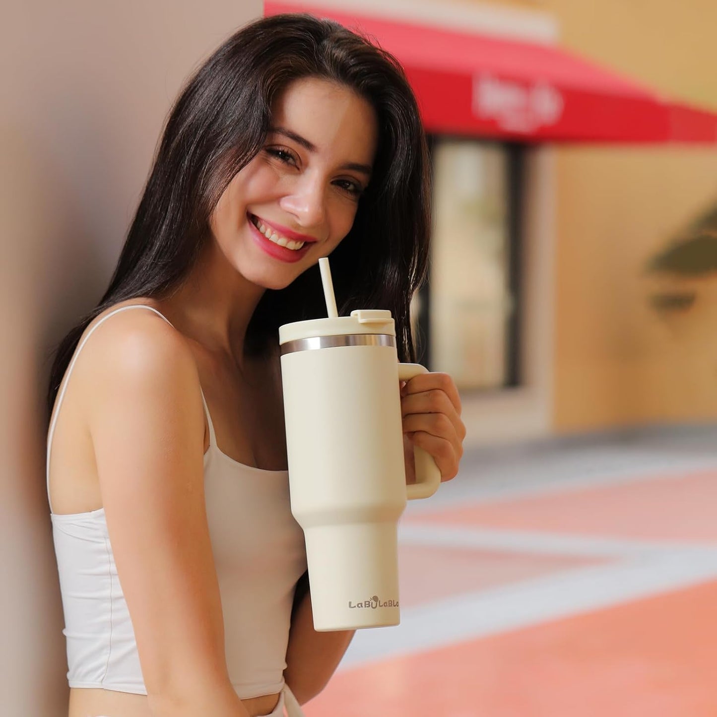 40oz Tumbler with Handle,Double Wall Vacuum Reusable Stainless Steel Insulated Water Bottle,With Leak Proof lid and Straw for Iced or Cold Beverages (Beige)