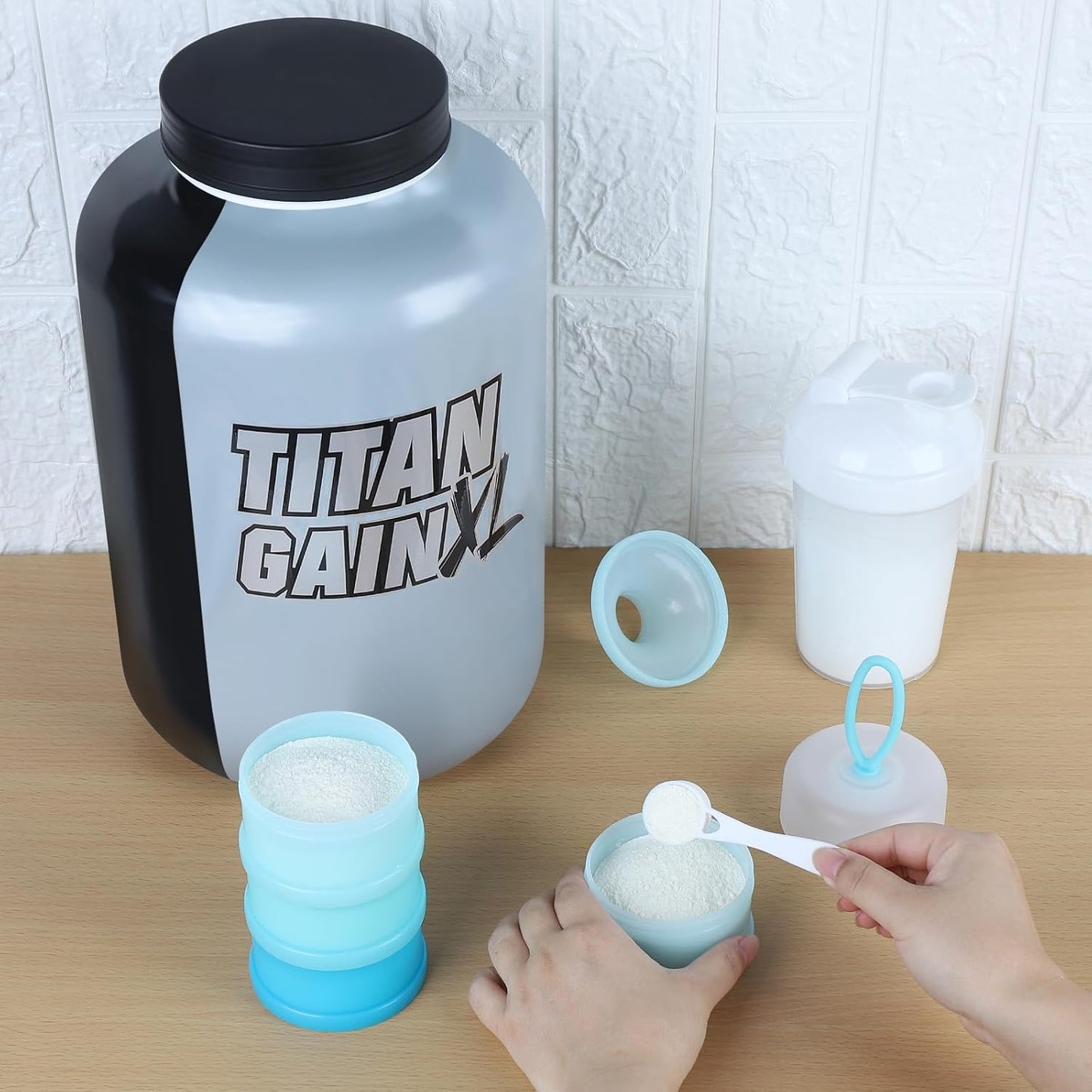 Accmor 2 Pcs Protein Powder Container to Go with Funnels Stand, 4 Compartments Stackable Protein Powder Dispenser for Workout, Fitness, Travel