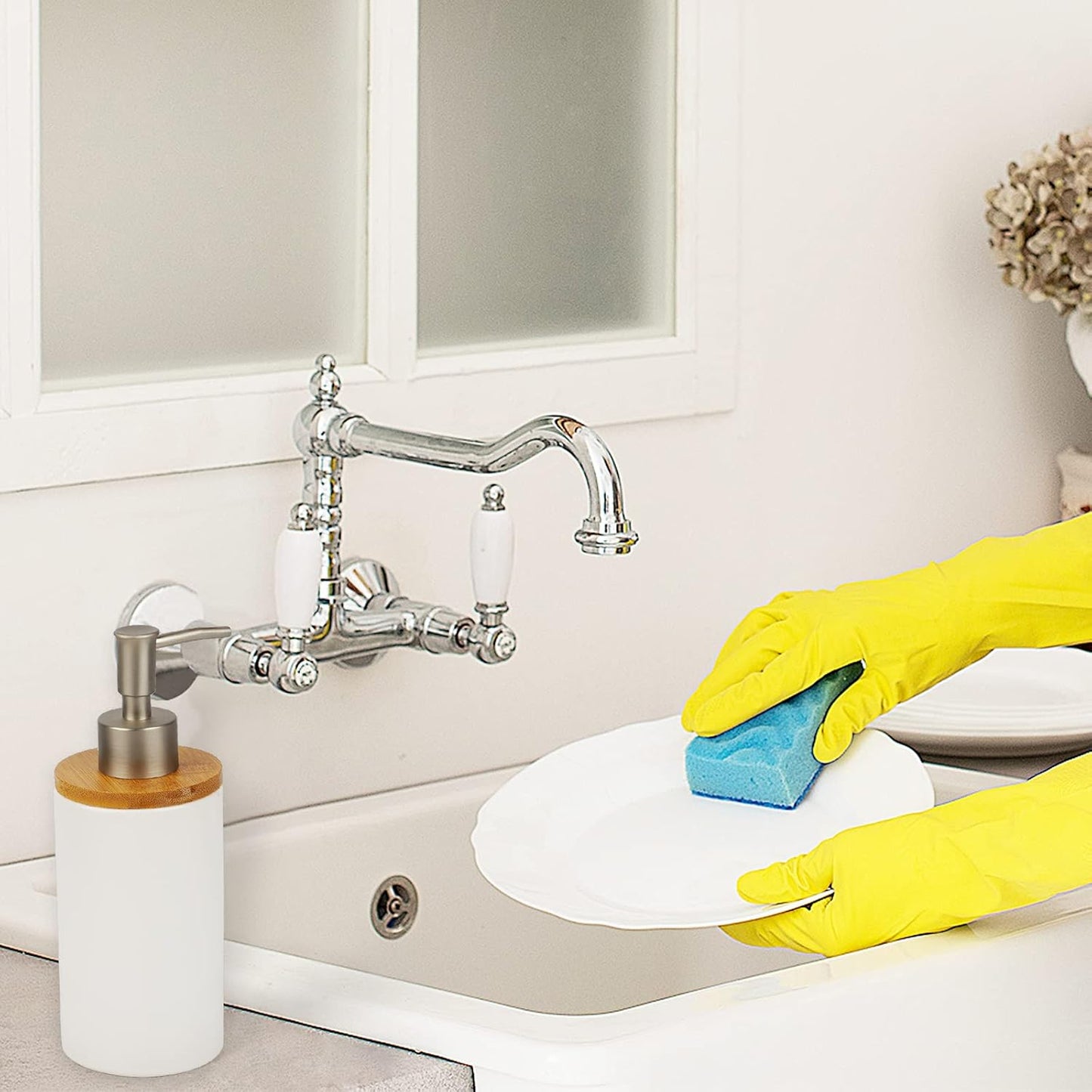 Ceramic Soap Dispenser Hand Soap Dispenser Refillable Liquid Great for Kitchen and Bathroom Decorative 2 Pack (White)