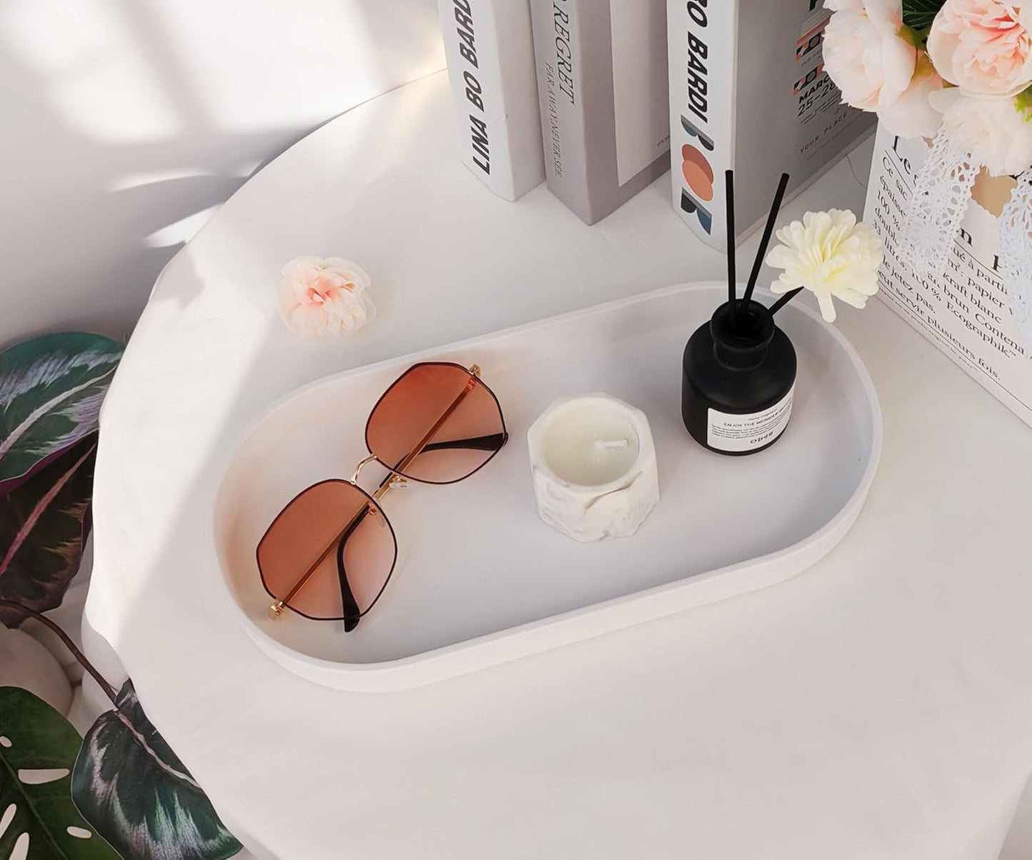 White Small Tray (11.8 inch), Oval Tray for Kitchen Counter, Bathtub Bathroom Vanity Items, Countertop Organizer, Coffee Accessory, Bar, Serving Seasoning, Salt and Pepper, Soap, Perfume.