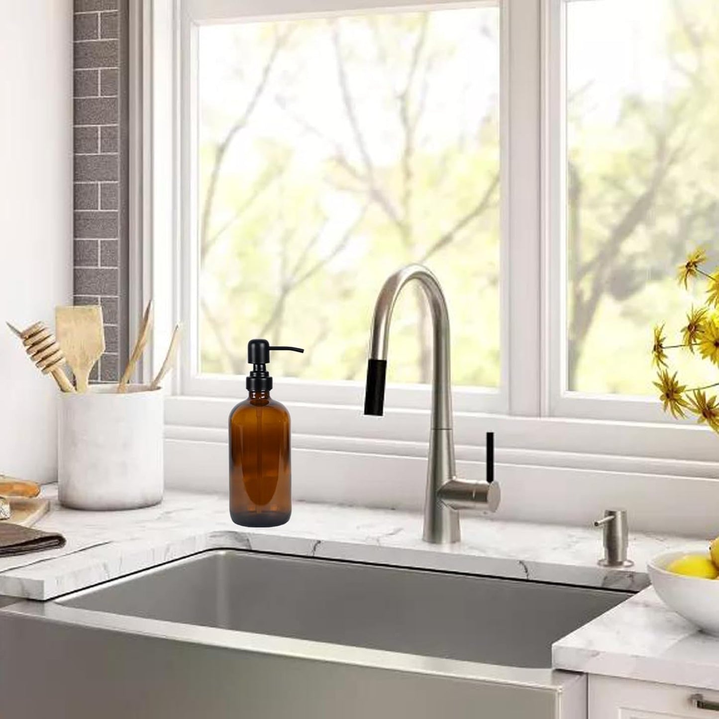 16 oz Refillable Glass Soap Dispenser with Black Rustproof Stainless Steel Pump, Glass Soap Dispenser for Hand Soap, Lotion, for Kitchen and Bathroom (Amber)