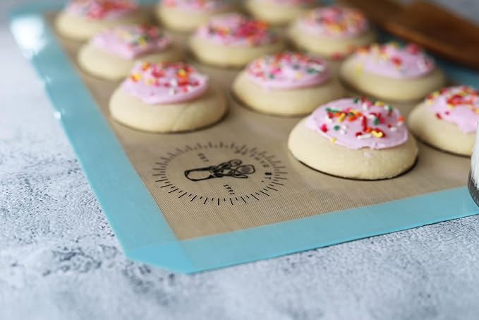 Silicone Baking Mats For Cookies, Full Size Baking Sheet Liners, Pack Of 2, 17 X 25 Inch, Non-Stick, Baking Mats Silcone, Perfect For Baking Macarons Cookies And Cakes
