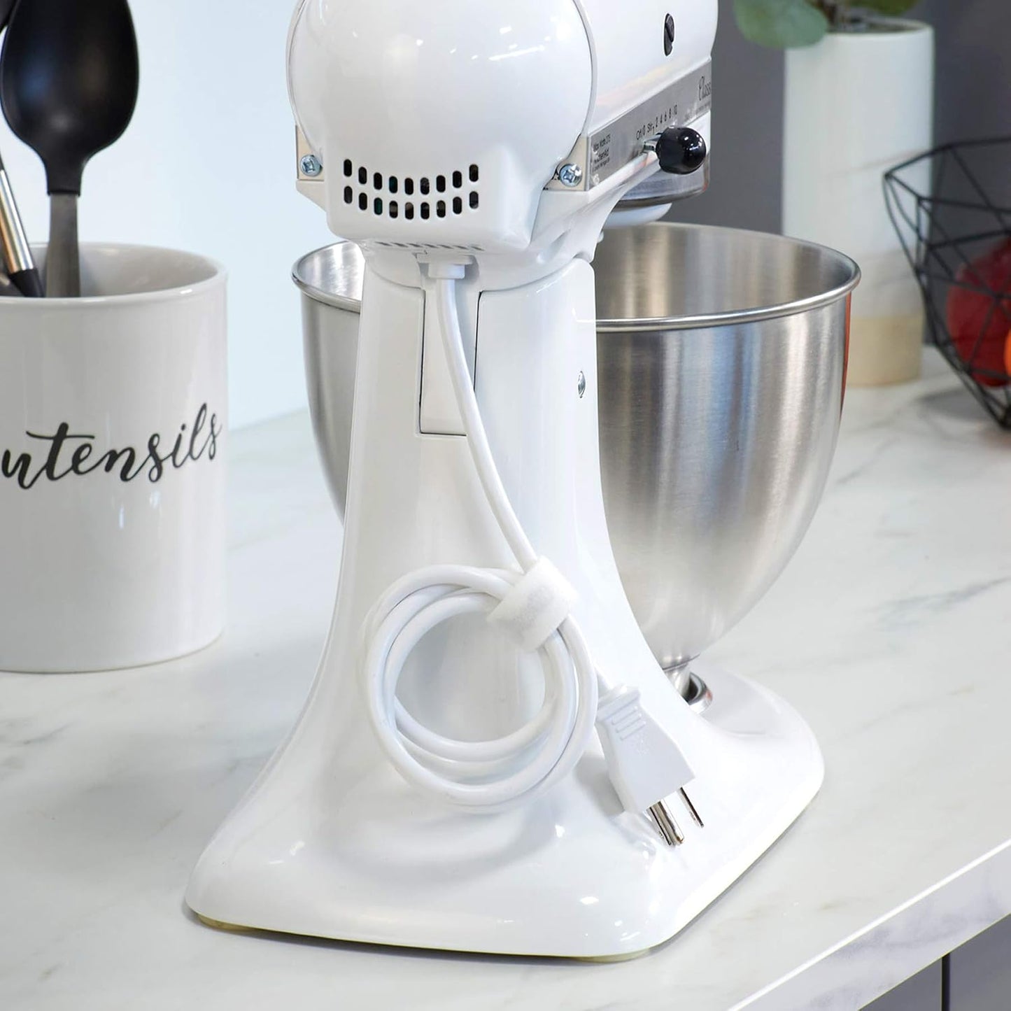 Self-Gripping Cable Ties by Wrap-It Storage, Multi-Color, 40 Pack (5 Inch and 8 Inch Straps) – Reusable Hook and Loop Cord Keeper, Cable Wrappers for Cord Management and Home Office Desk Organization