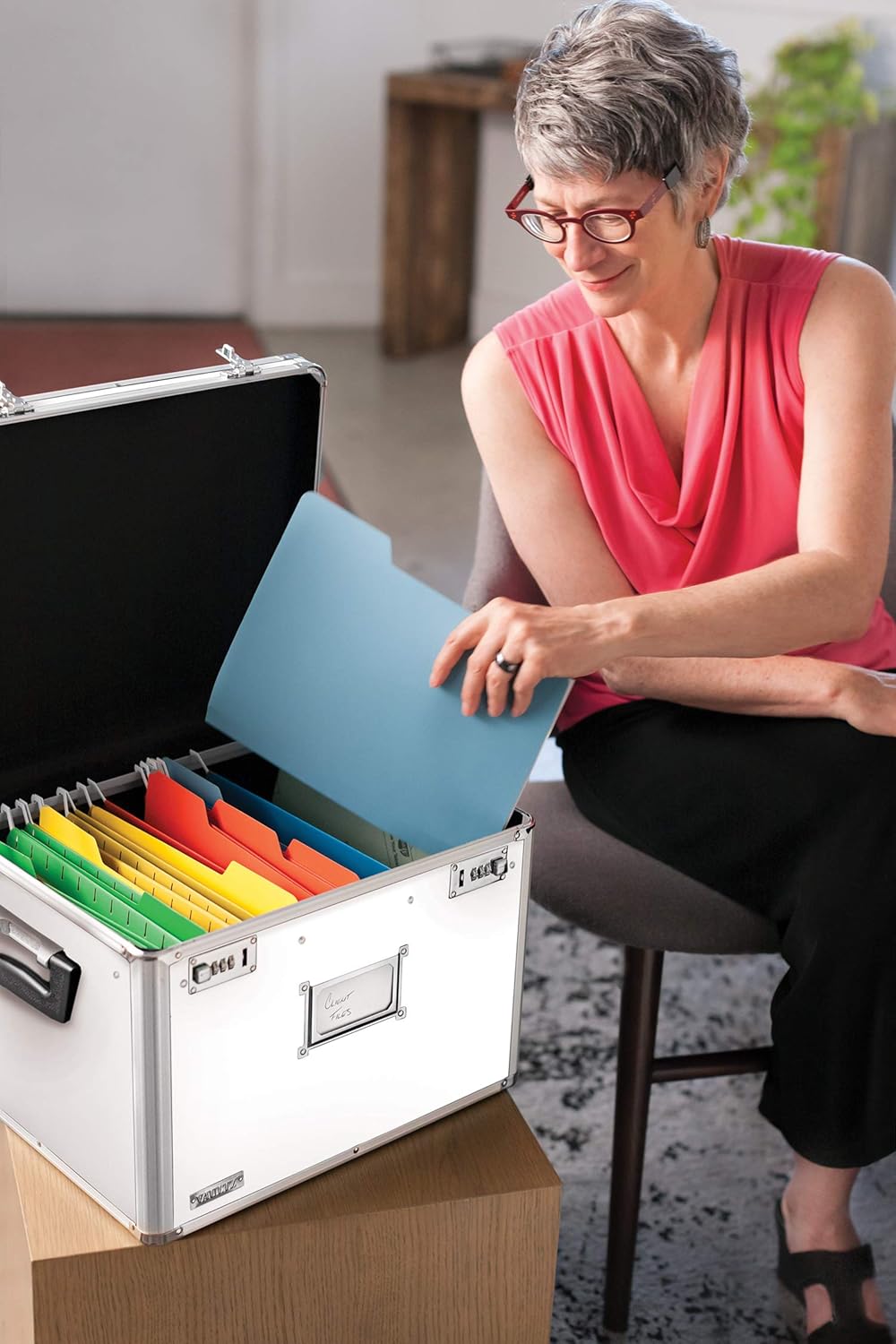 Vaultz Locking File Storage Chest, Two-Handled, Letter/Legal File Storage, 17 1/2 W x 14 D x 12 1/2 H Inches, White (VZ00169)