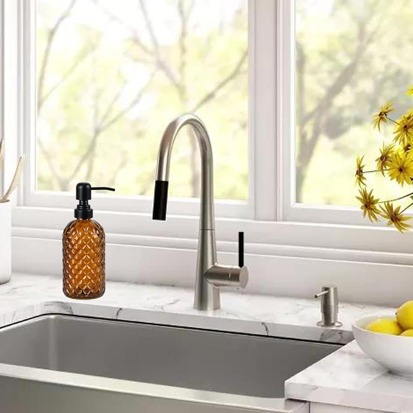 12Oz Glass Soap Dispenser with 304 Black Rustproof Stainless-Steel Pump, Refillable Glass Soap Dispenser for Kitchen, Bathroom, Farmhouse (Amber)
