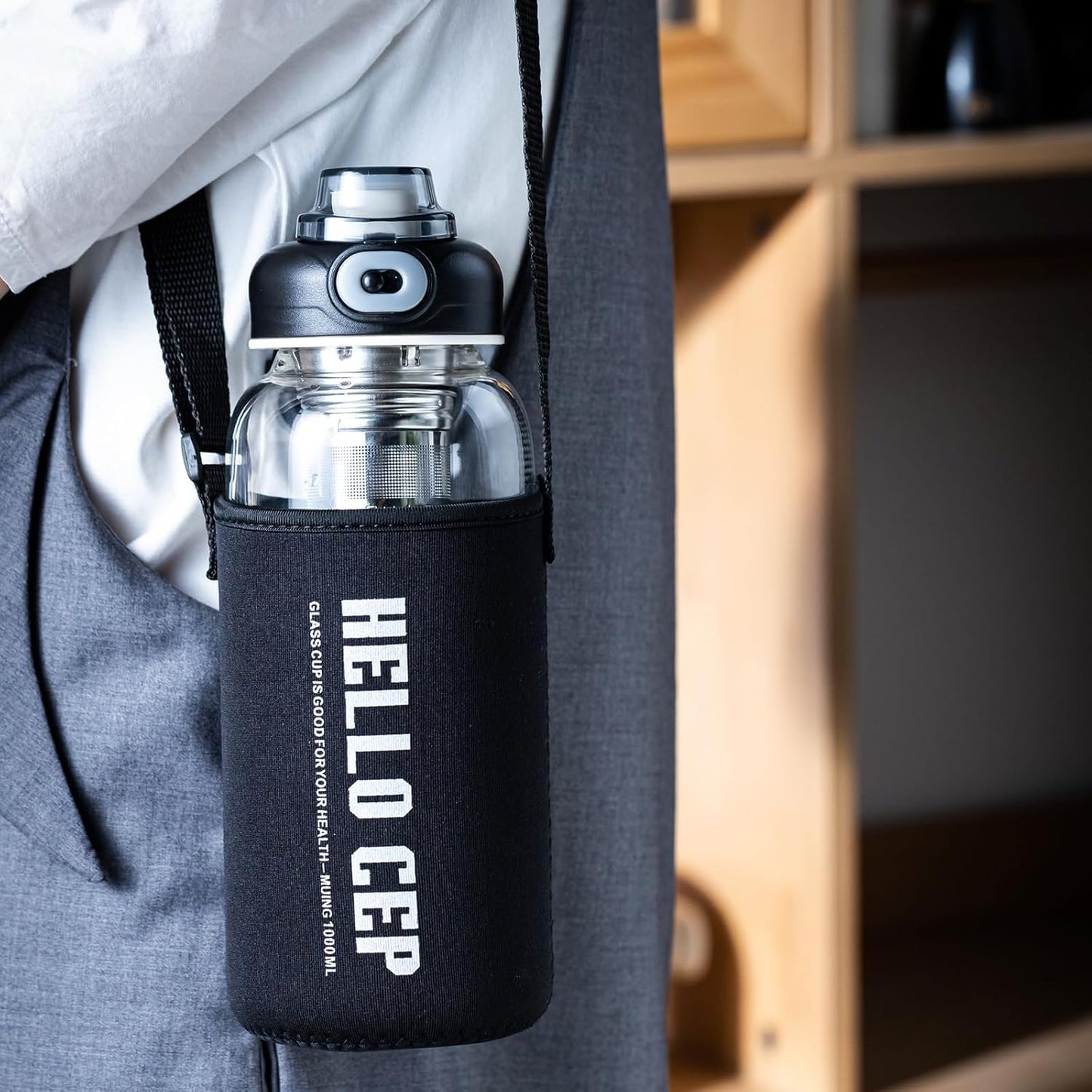 34oz Glass Water Bottle with capacity Mark & Stainless Steel Tea Strainer-Large Capacity for Hot/Cold Drinks,Coffee,Tea,and Water-Includes Protective Sleeve,Perfect for Home,Office (34oz4PCS)