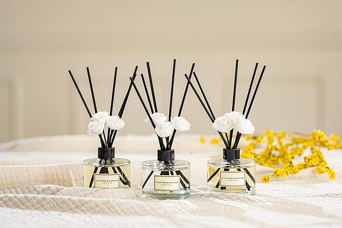 CULTURE & NATURE Reed Diffuser Set 6.7oz (200ml) Apple Pie Scented Diffuser with Sticks Home Fragrance Reed Diffuser for Bathroom Shelf Decor