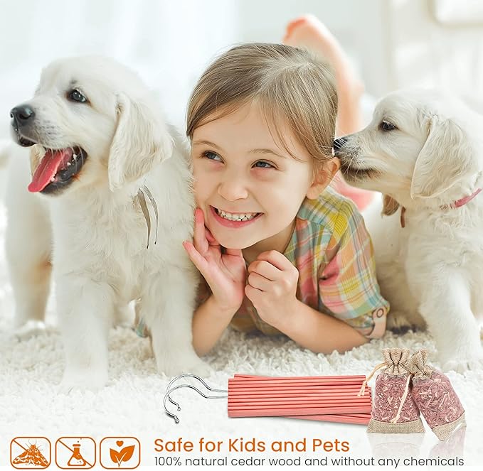 Homode Cedar Blocks for Clothes Storage, Cedar Sachets with Hanging Hooks, Set of 18, Aromatic Cedar Wood for Drawers and Closets, 10 Cedar Hangers and 8 Bags