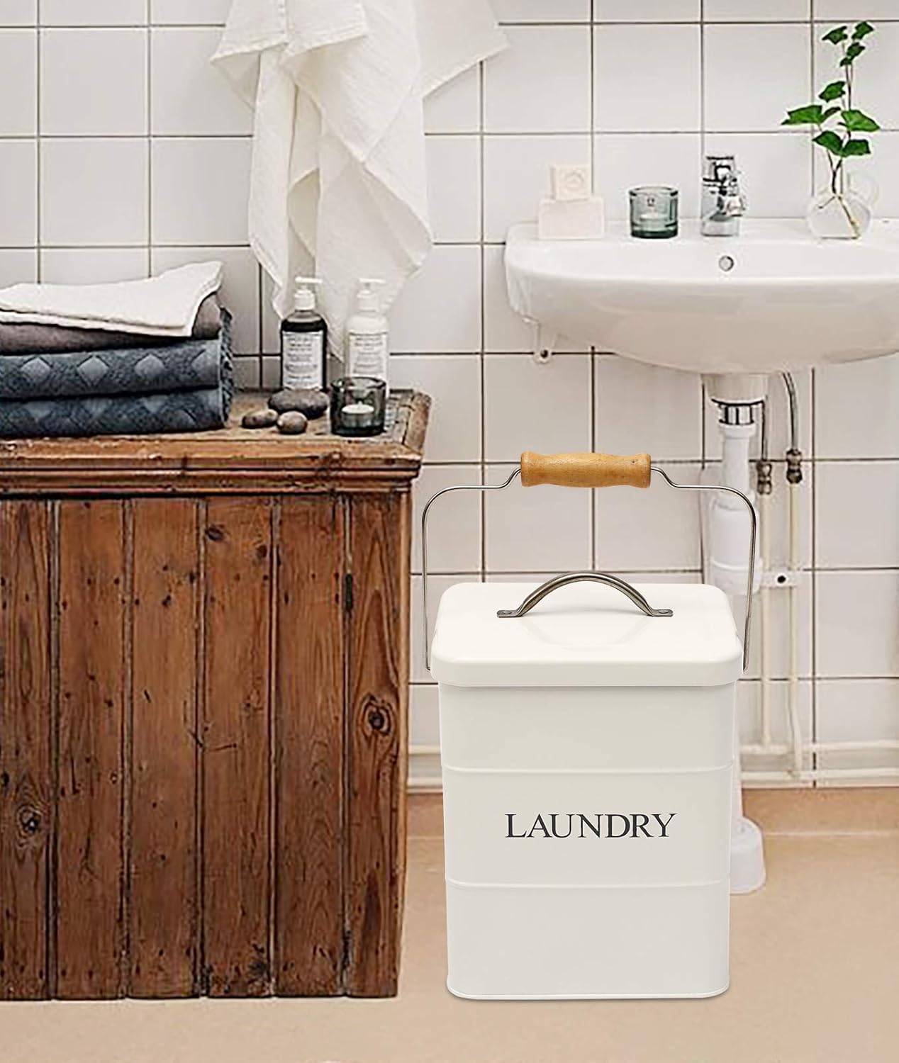 Laundry Powder Bin, Washing Powder Storage Tin with Scoop, Airtight Lid & Handles, Laundry Detergent Powder Storage Box - Perfect for Holding Pods Tablets Capsules Powder Detergent-White