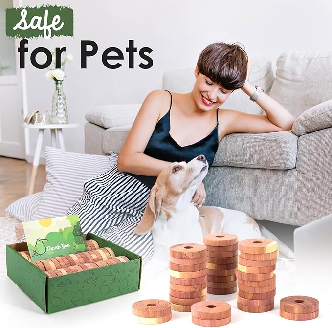 ecoKiwi Cedar Blocks for Clothes Storage - 28 Pack Cedar Rings - 100% Natural Aromatic Cedar for Closets & Drawers - Red Cedarwood Oil Scented Chips with Sandpaper - Cedar Planks Freshener Deodorizer