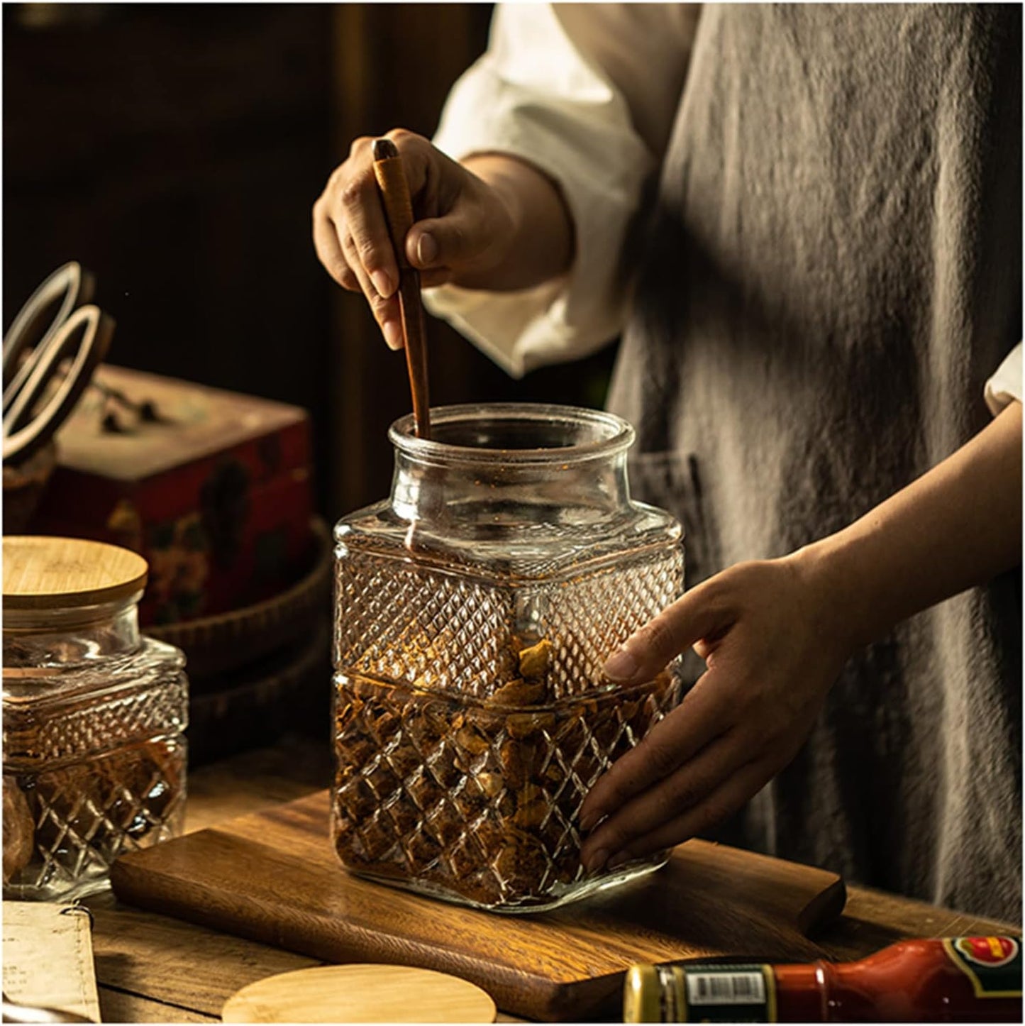 Large Glass Storage Jar, 2 Pack 60 FL OZ Glass Food Storage Containers with Bamboo Lid, Kitchen Containers Cereal Canisters Decorative Jar for Candy Snack Cookies Coffee Tea Nuts Airtight Jars