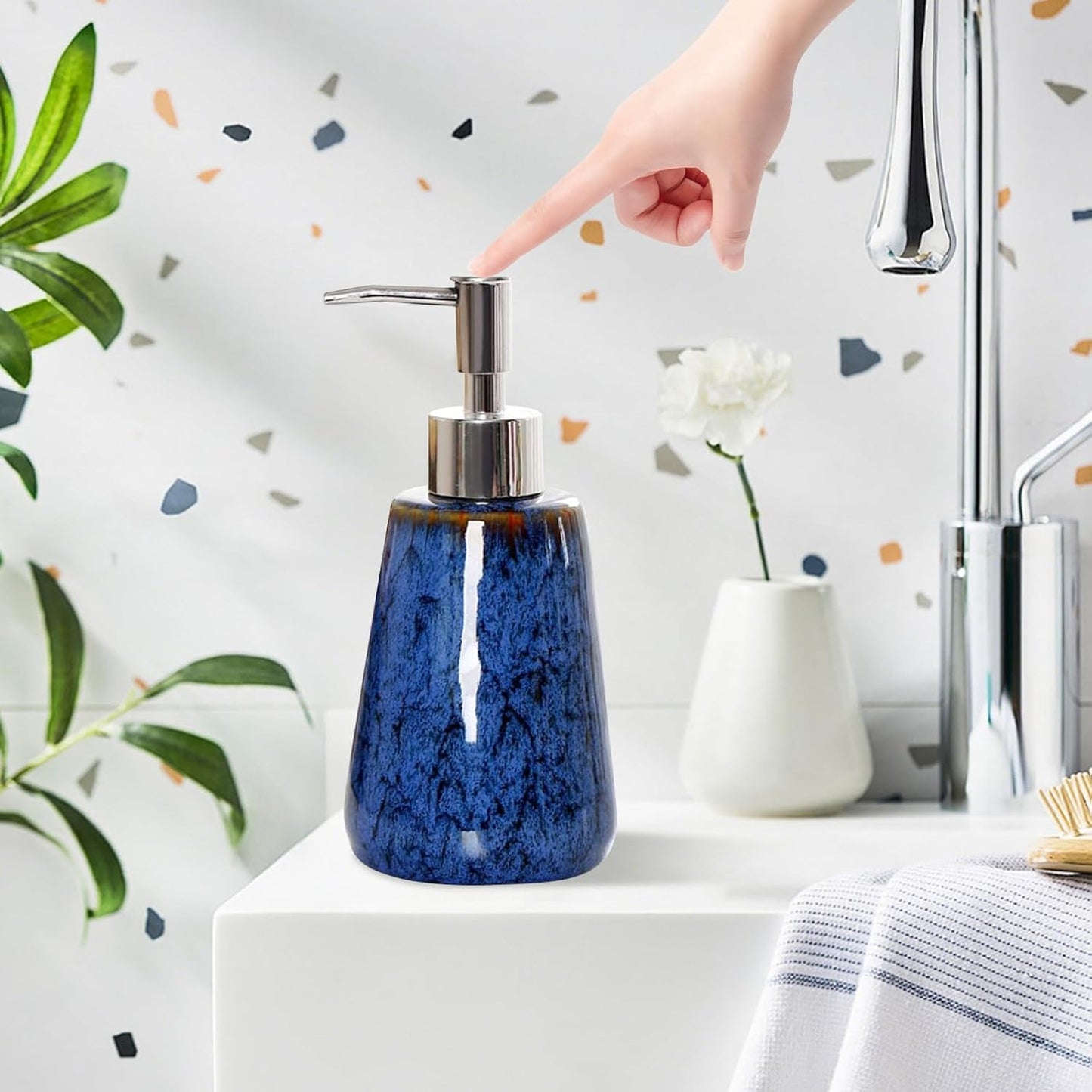 Jessie Ceramic Hand Soap Dispenser Bathroom,Kiln Variable Glaze Lotion Dispenser with Pump 11 oz Modern Vintage Dish Soap Dispenser Refillable Liquid Soap Bottles for Bathroom Kitchen (Blue)