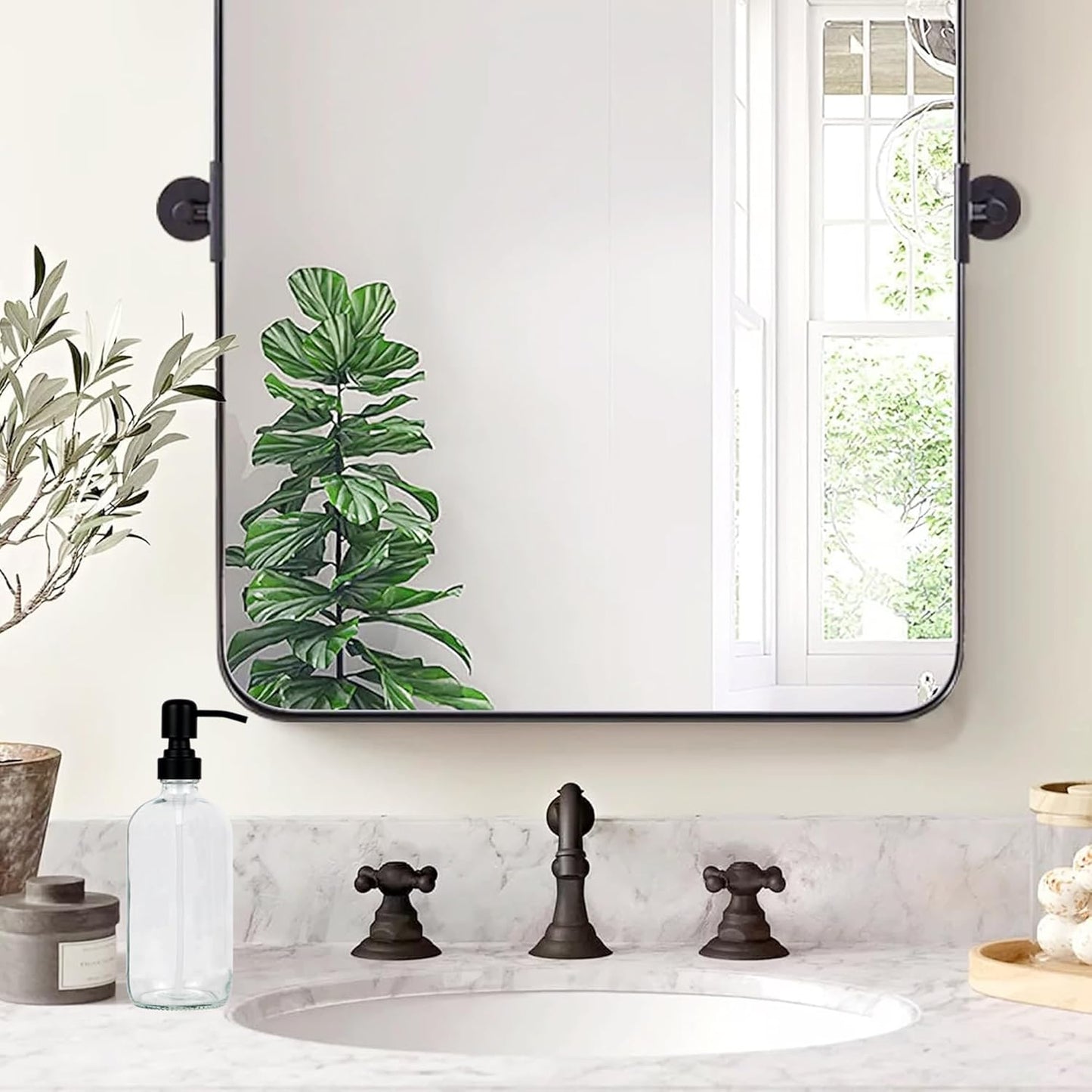 16 oz Refillable Glass Soap Dispenser with Black Rustproof Stainless Steel Pump, Glass Soap Dispenser for Hand Soap, Lotion, for Kitchen and Bathroom (Amber) (Clear)