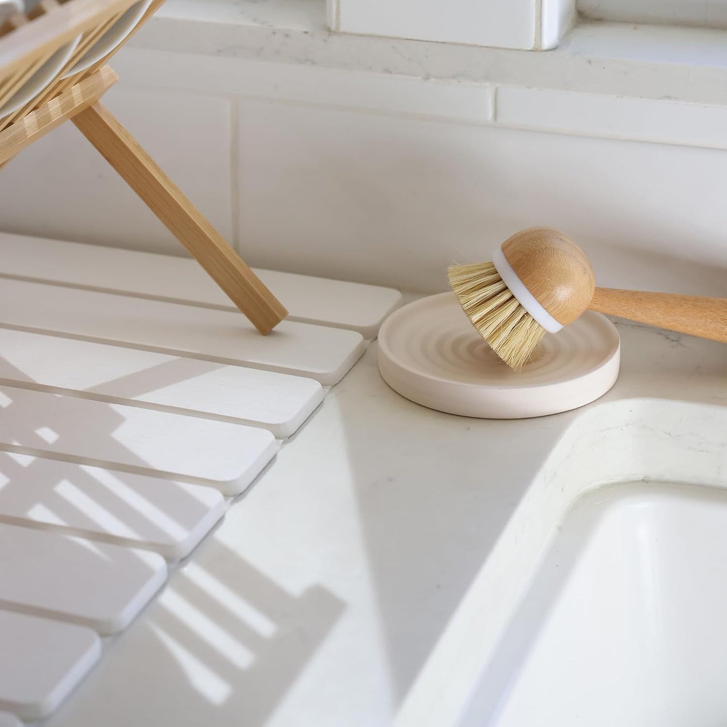 Selegna Diatomite Soap Holder, Circular Design with Ripple Pattern, Absorbent Bath Soap Dish (Beige)