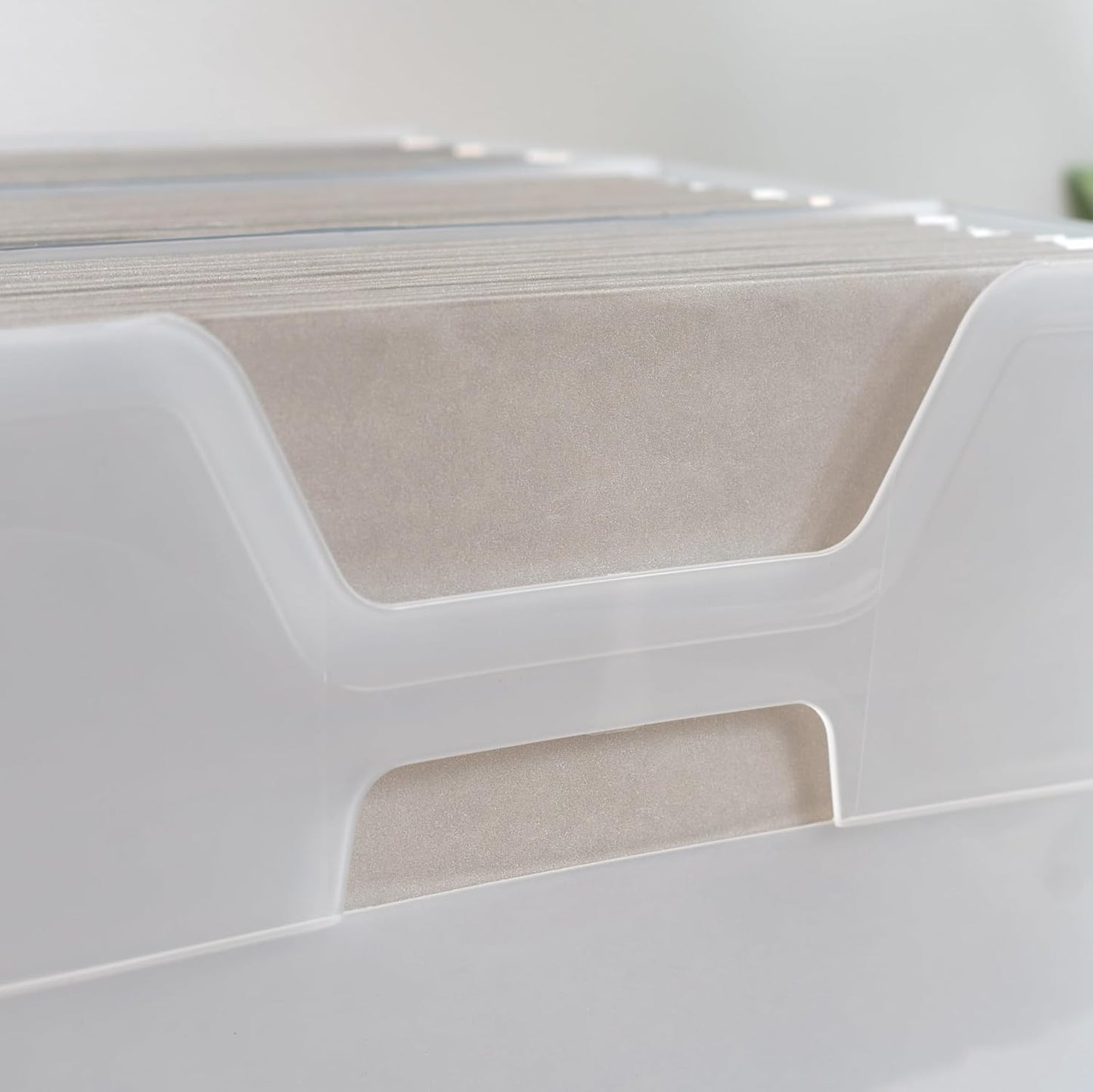 IRIS USA Small Portable Desktop File Box with Open Top, Side Handles, Hanging File Folders, Tabs & Inserts, Letter Size, For Magazines Newspapers Mail Books Notebooks Binder Homework, Clear