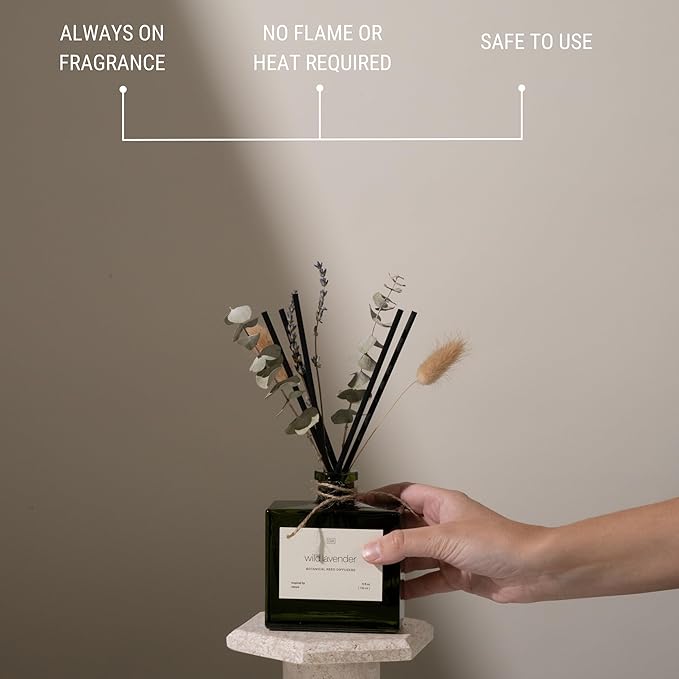 Craft & Kin Christmas Reed Diffuser with Dried Flowers | 5 oz White Lavender Scented Winter Reed Diffusers for Home, Bathroom | Scent Sticks | Elegant Fragrance Home Decor for Men & Women