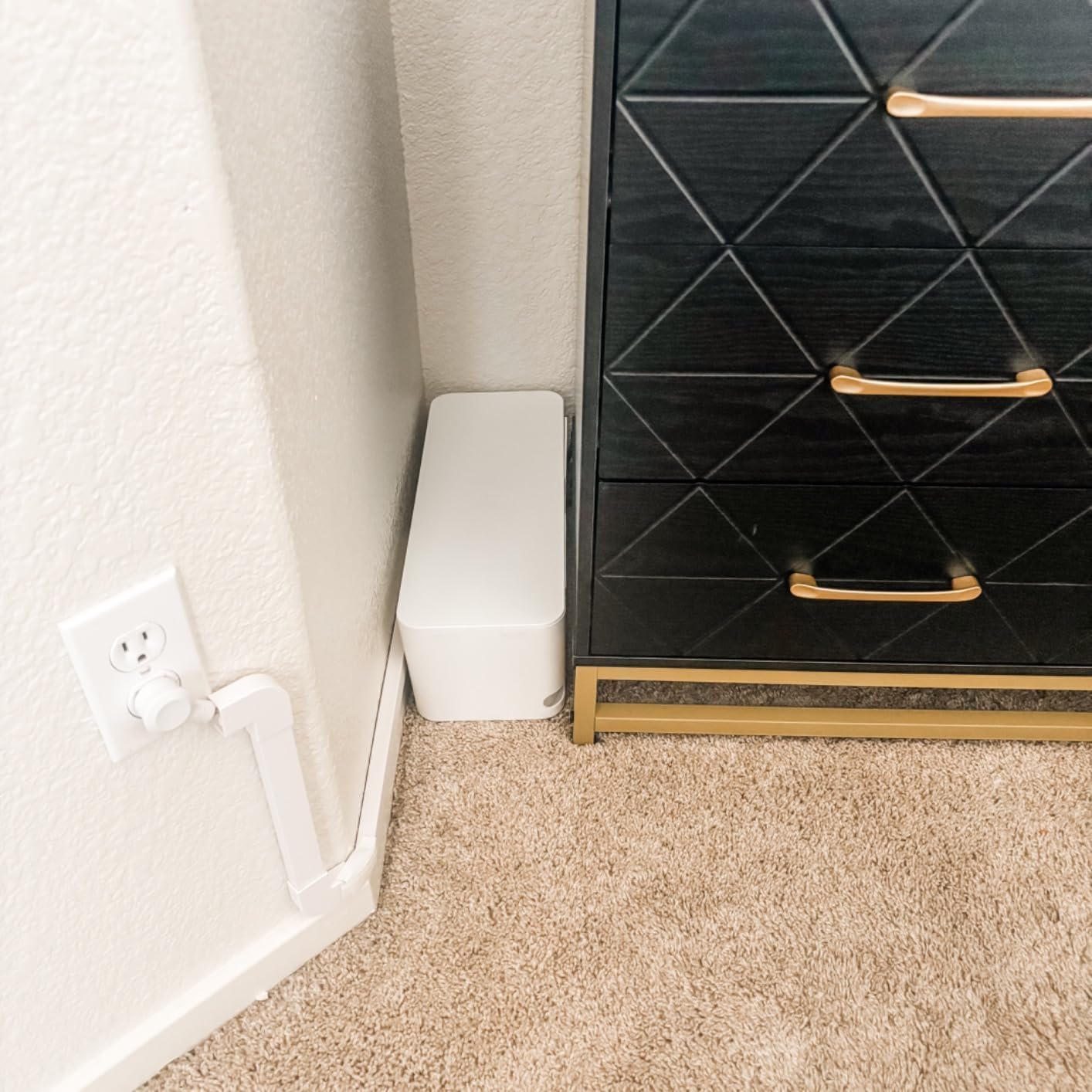 ZhiYo Cable Management Box White, 2Pack Cord Organizer Box - Extra Large and Medium Size, Cord Hider Box to Conceal Power Strips on Desk or Floor, Made from Electrically Safe ABS Material