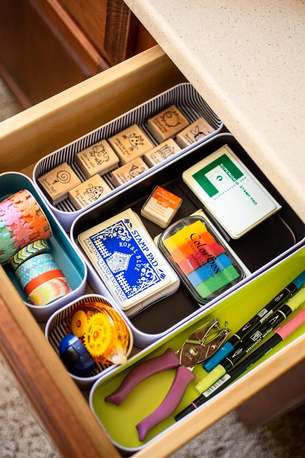 Three by Three Seattle 5 Piece Metal Organizer Tray Set for Storing Makeup, Stationery, Utensils, and More in Office Desk, Kitchen and Bathroom Drawers (2 Inch, Assorted Colors, Stripes)