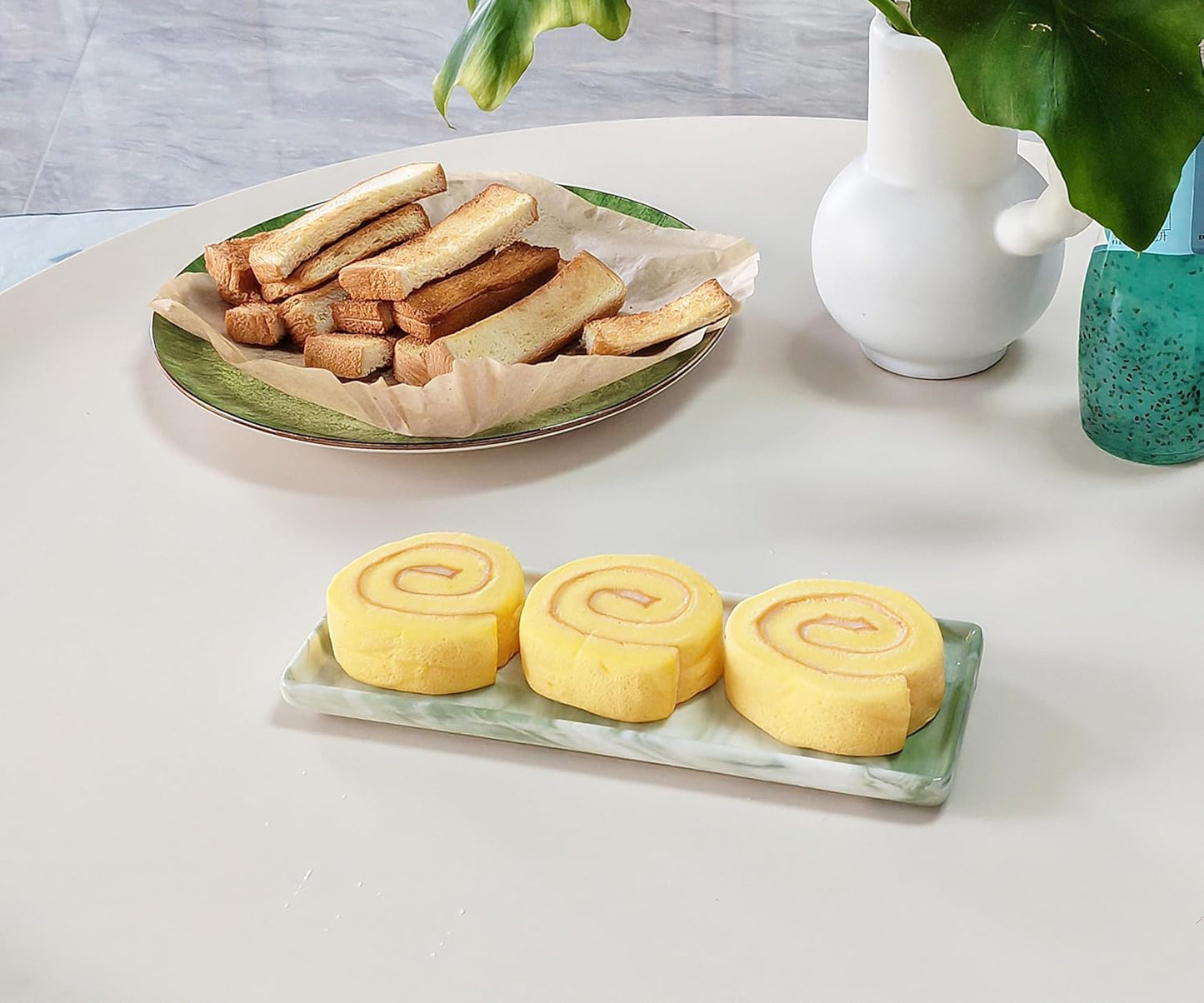 9.2" Porcelain Small Bathroom Tray, Ceramic Countertop and Vanity Tray for Cosmetics, Perfume, Jewelry, Candle - Kitchen Soap Tray for Kitchen Counter (Green)