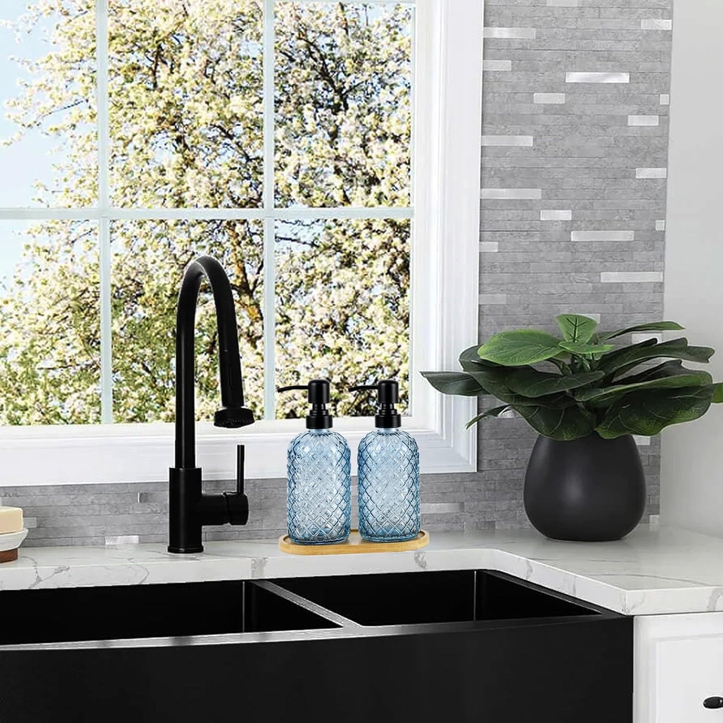12Oz Glass Soap Dispenser with 304 Black Rustproof Stainless-Steel Pump, Refillable Glass Soap Dispenser for Kitchen, Bathroom, Farmhouse (Blue-2pack& Tray)