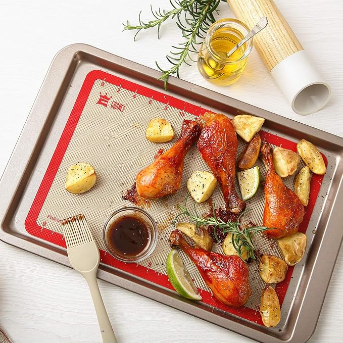 Silicone Baking Mat Set of 4, GUANCI Grade Food Baking mats Non-Stick Reusable Pizza Bakeware Mat for Making Macaroon, Pizza, Cookie, Pastry, Bread, Bun(Red)