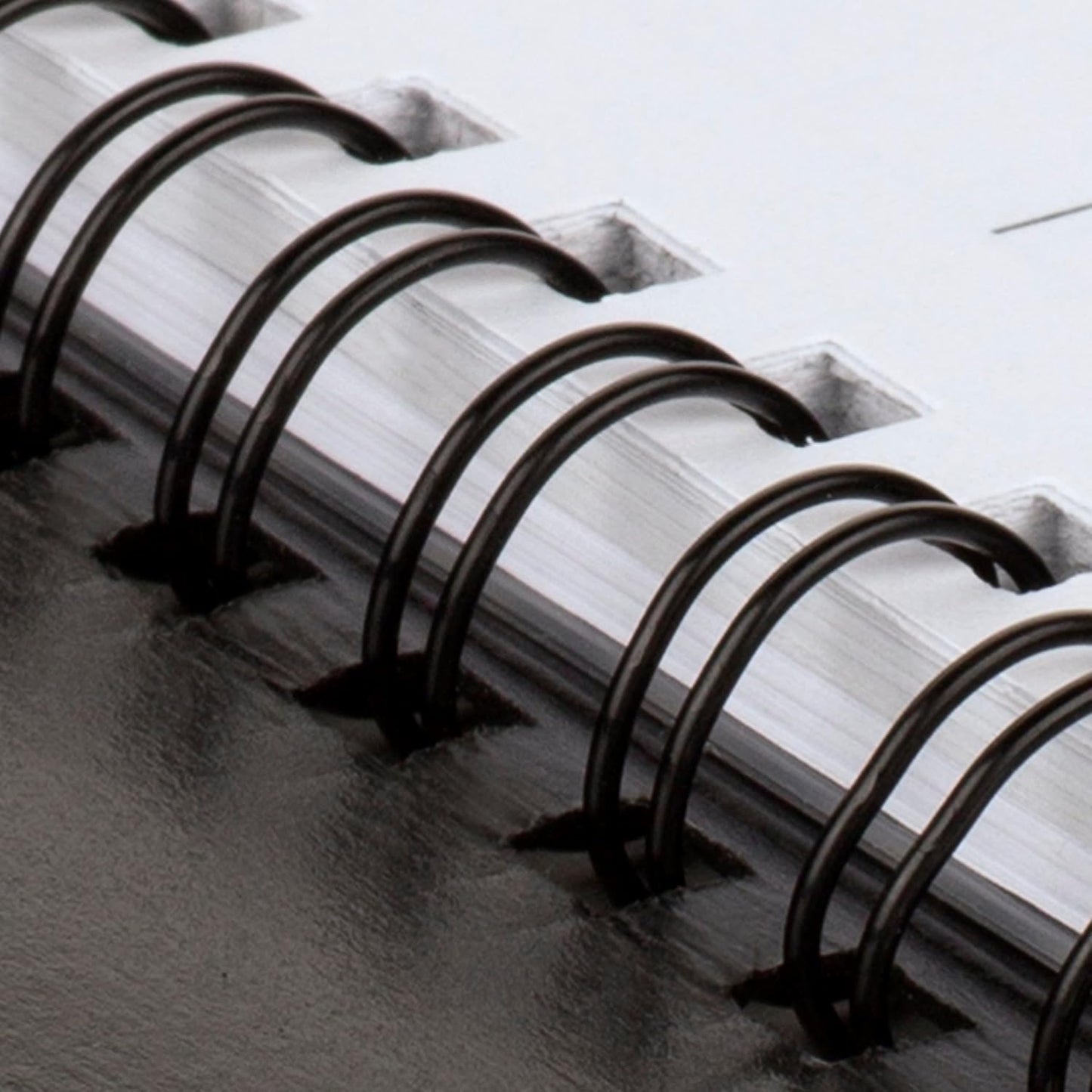 AT-A-GLANCE 2026 Planner, Monthly, 8" x 11-3/4", Large, Hardcover, DayMinder, Black (G470H0026)