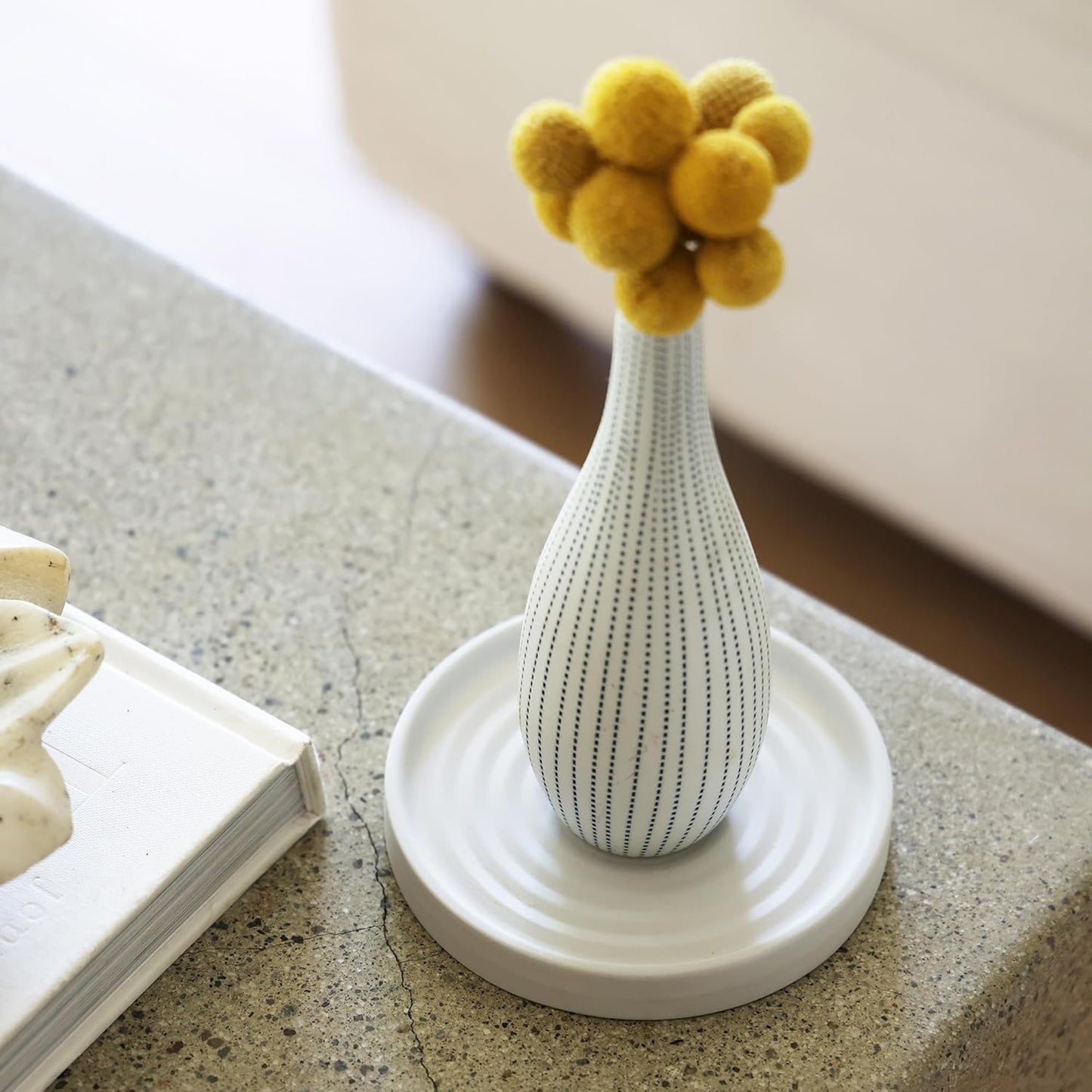 Selegna Diatomite Soap Holder, Circular Design with Ripple Pattern, Absorbent Bath Soap Dish (Light Grey)