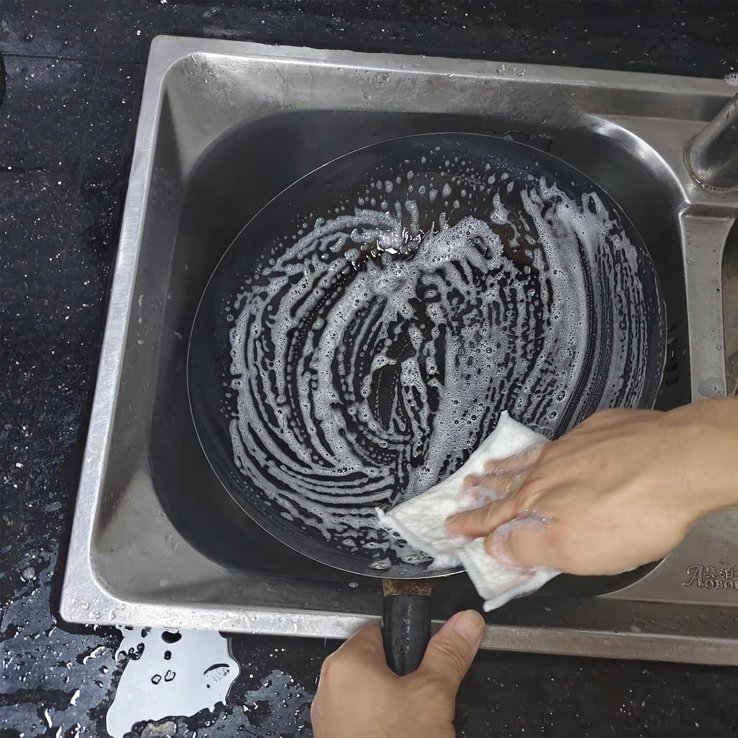 New thickened 7.8 * 7.8 inch double-sided metal wire dishwashing cloth, suitable for both dry and wet use, scratch free dishwashing cloth, kitchen cleaning, cookware, tableware, sink (4 pieces)