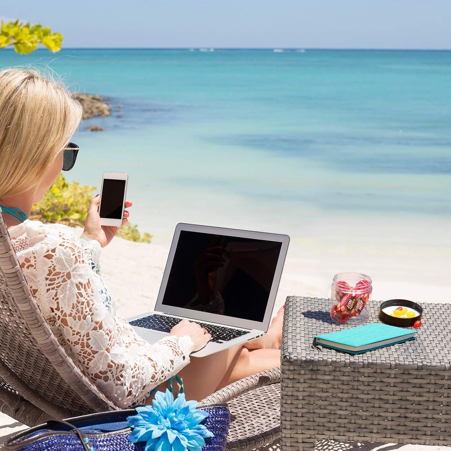 6 Pack 6oz Plastic Jars Containers with Lids Wide-mouth Refillable Leakproof Reusable Round Empty Jars for Travel Cosmetic Dry Food Spice Candy Cookie Home Kitchen Organizing(Clear)