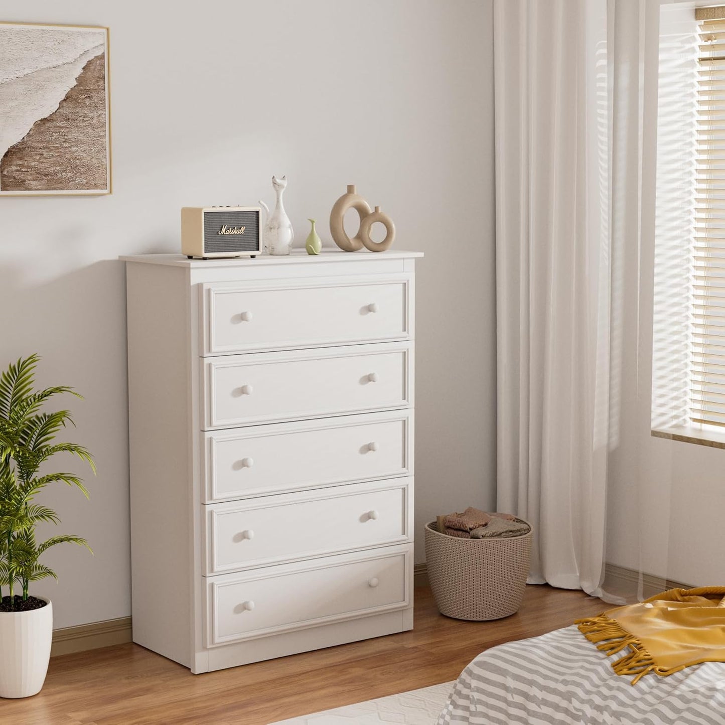 5 Drawer Dresser for Bedroom, Tall Wooden Chest of Drawers with Spacious Top, Modern Storage Organizer Cabinet for Closet, Nursery, Living Room, 15.7" D x 31.5" W x 45.7" H (White)