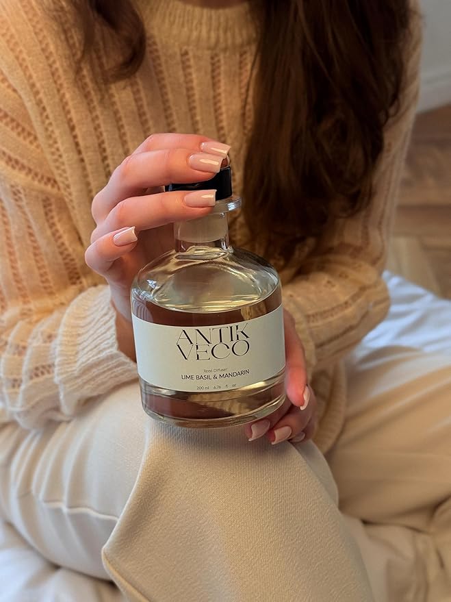 Lime Basil & Mandarin Reed Diffuser – Citrus & Herbal Diffuser for Home 6.7 fl oz – 8 Rattan Sticks – Premium Aromatherapy Oil – Elegant Glass Bottle – 90 Day Long Lasting Diffuser Set