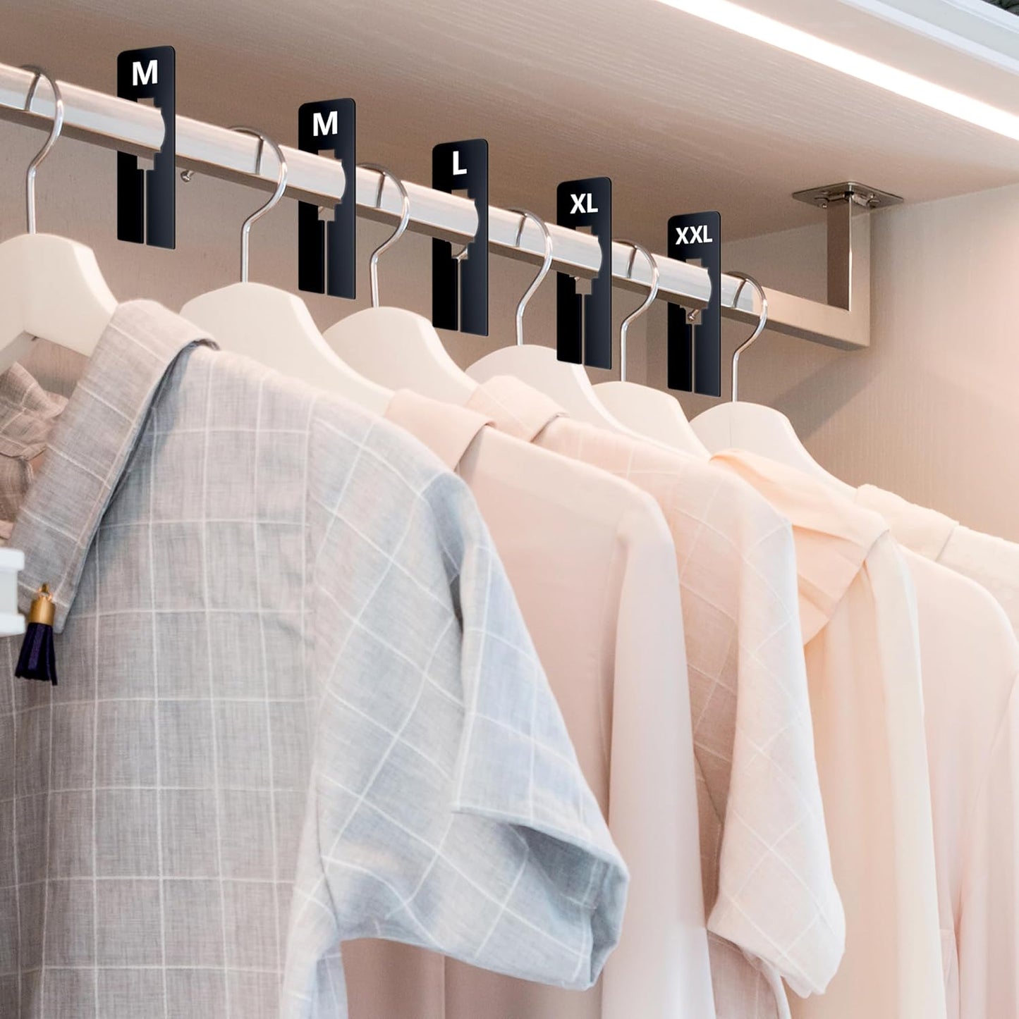 Vantasii 40 Pack Rectangular Black Plastic Clothing Size Closet Rack Dividers Hangers, Preprinted in 8 Sizes XXS, XS, S, M, L, XL, XXL, XXXL (2.5”x 5”, Inner Diameter 1.38”)