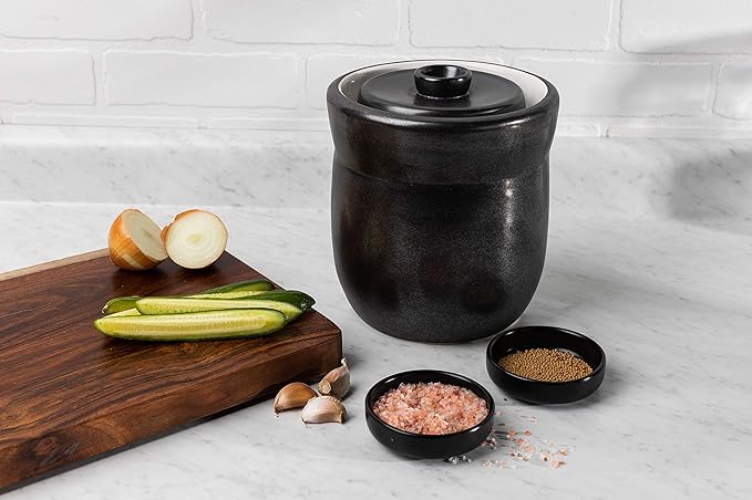 TOMO Fermentation Crock with Weights - Ceramic Sauerkraut Pickling Crock - Stoneware Kombucha Brewing (3L)
