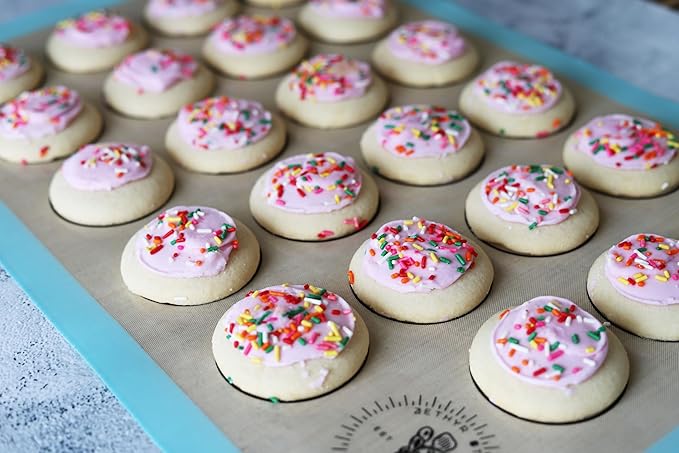 Silicone Baking Mats For Cookies, Full Size Baking Sheet Liners, Pack Of 2, 17 X 25 Inch, Non-Stick, Baking Mats Silcone, Perfect For Baking Macarons Cookies And Cakes