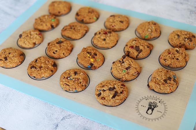 Silicone Baking Mats for Cookies, 3/4 Baking mat size, 3 Pack, Non-Stick, Food Safe Oven Safe All Purpose Liners for baking sheets - Easy Clean, Mess-Free Baking Sheet Liners (13.7 x 19.5 In)