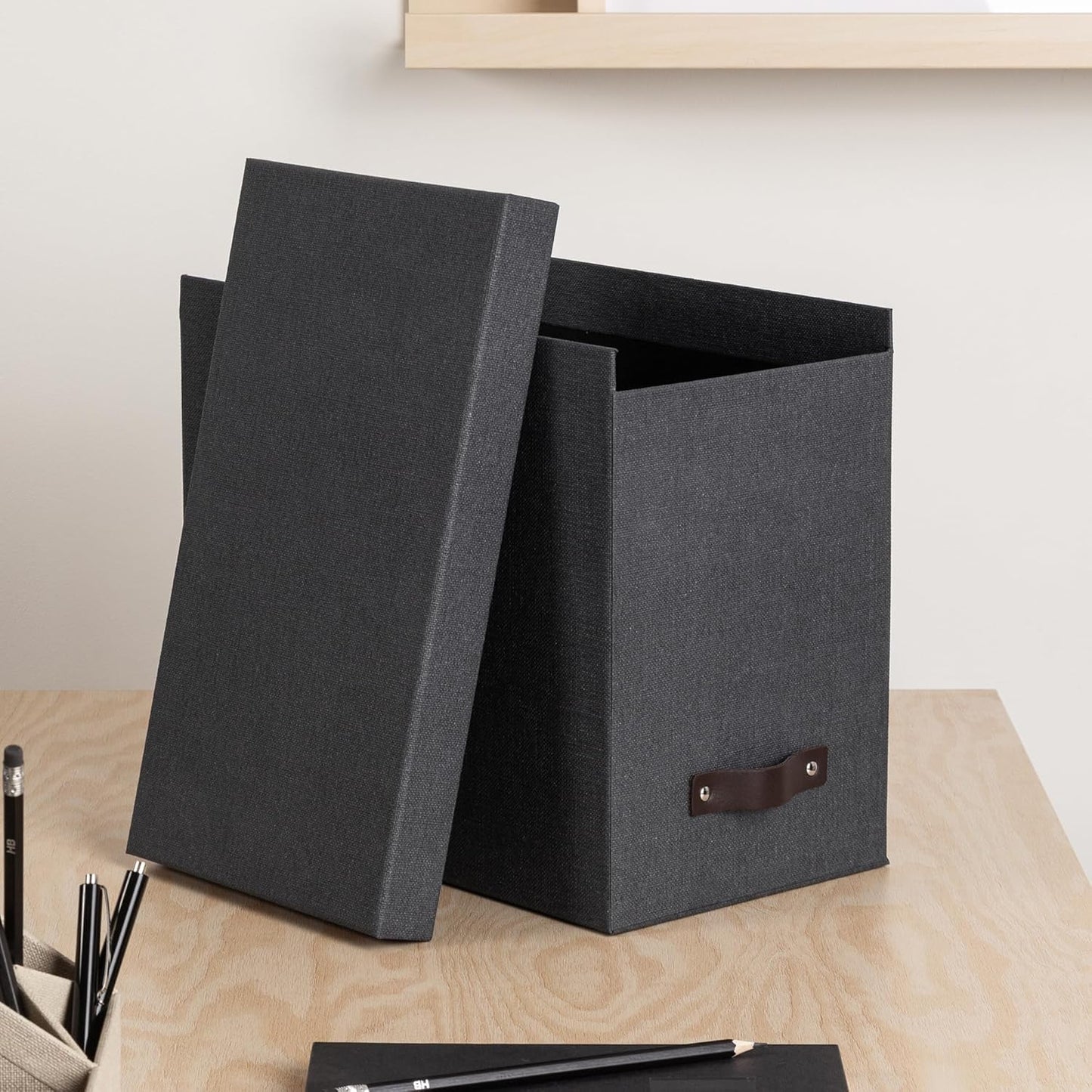 Bigso John Desktop File Box - Storage Solution and Document Organizer for Important Paperwork - Durable Hanging File Box with Lid and Leather Handle - 7.4 in x 13 in x 10.4 in - Black