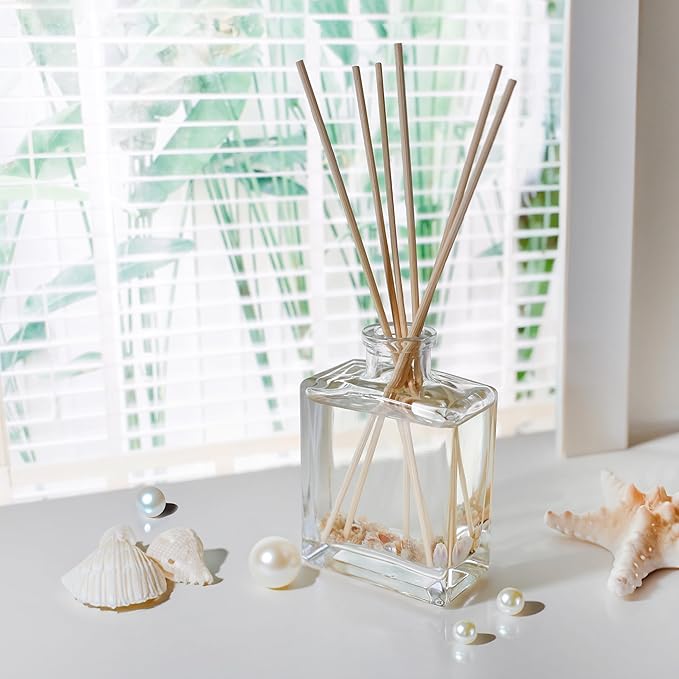 Urban Naturals Christmas Morning Reed Diffuser Set – Aromatic Rosemary, Eucalyptus, Balsam Spruce, Orange, Cedar & Amber – Sleek Rectangular Refillable Glass Bottle – Made in The USA