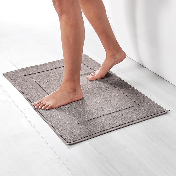 Amazon Basics Banded Bathroom Bath Rug Mat, Light Gray, 31 inches L x 20 inches W