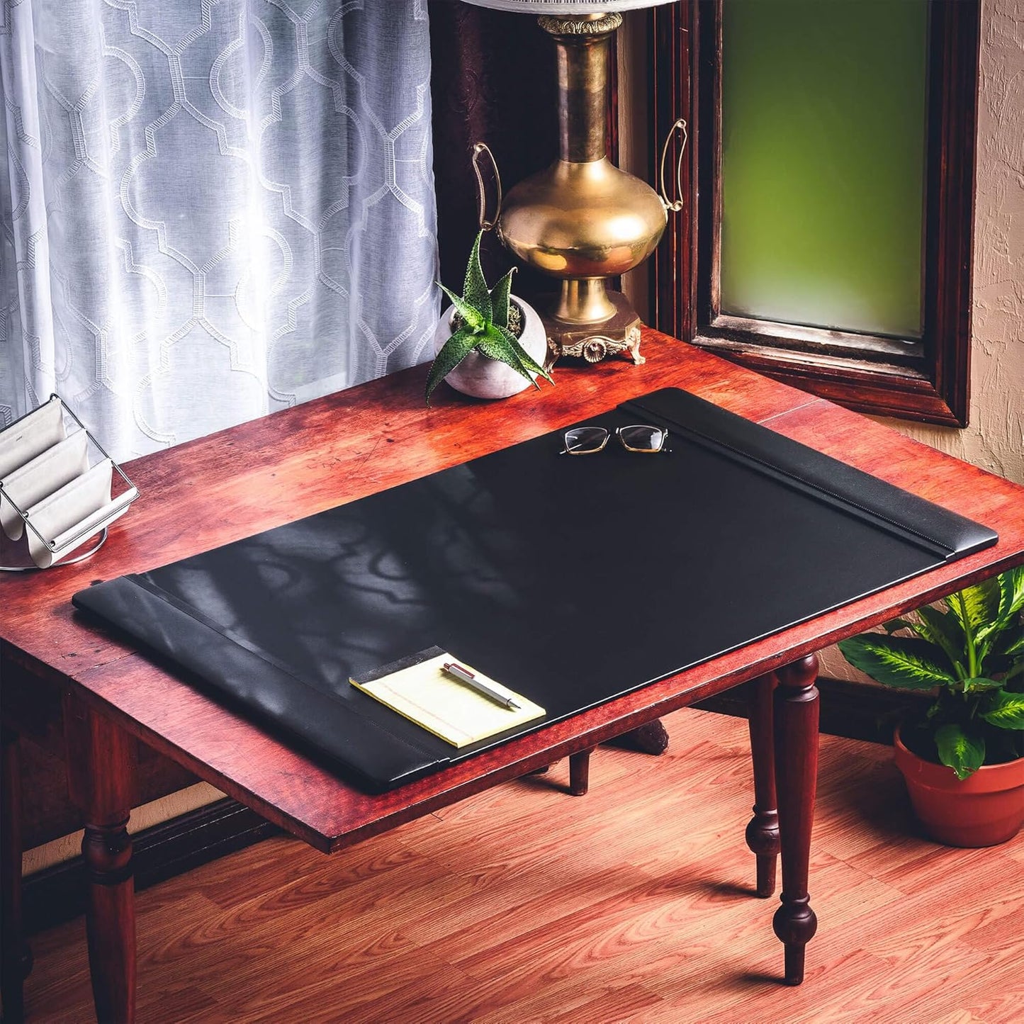 Dacasso Black Leather 38" x 24" Side-Rail Desk Pad
