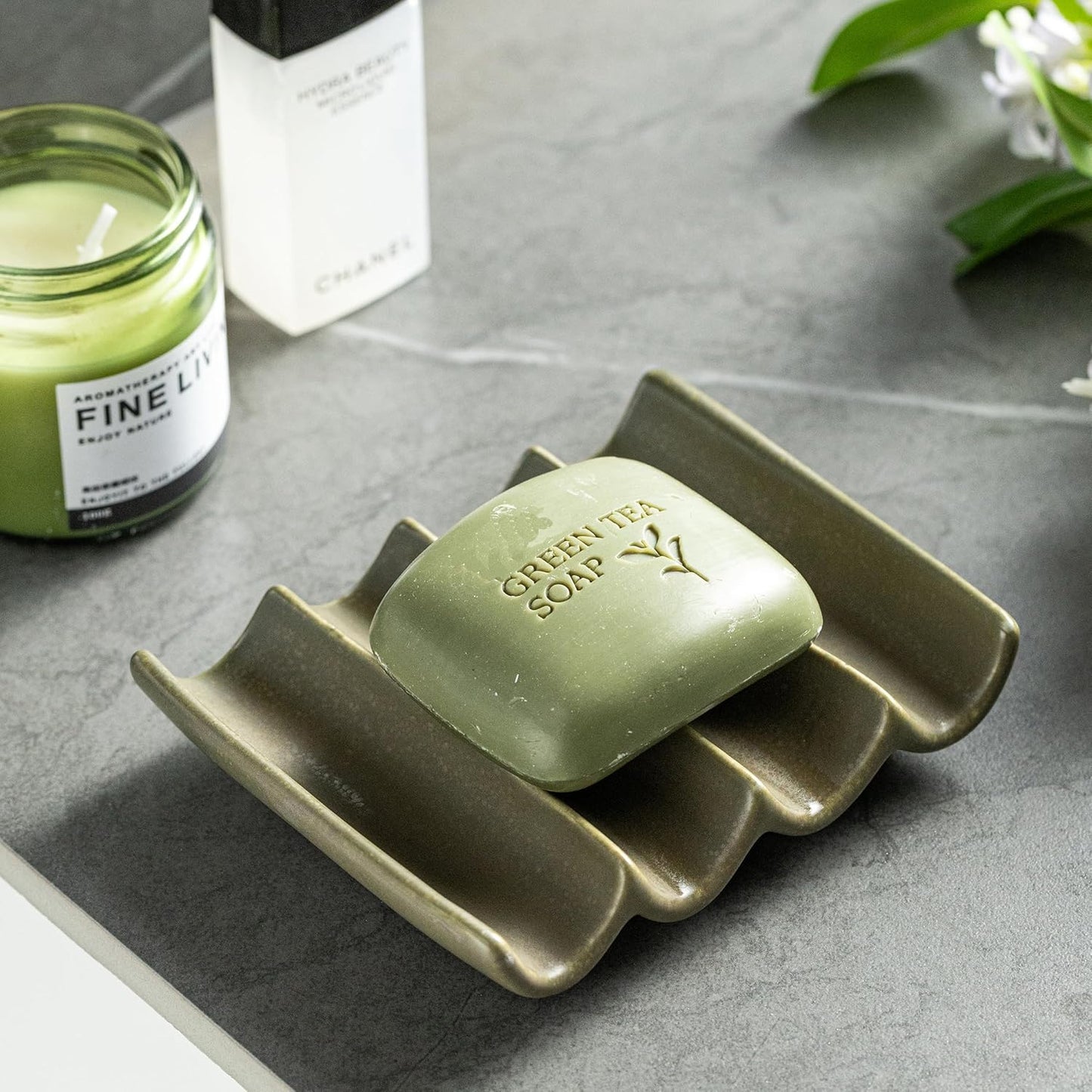 Bar Soap Holder, Ceramic Soap Dish for Shower, Bathroom Soap Saver with Drainage, Bathroom and Kitchen Sink Organizer, Keep Soap Dry