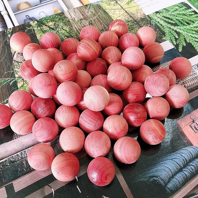 Cedar Blocks for Clothes Storage, Cedar Wood Chips and Balls for Drawer 60PCS, Closet and Kitchen Freshener, 100% Natural Cedar Blocks