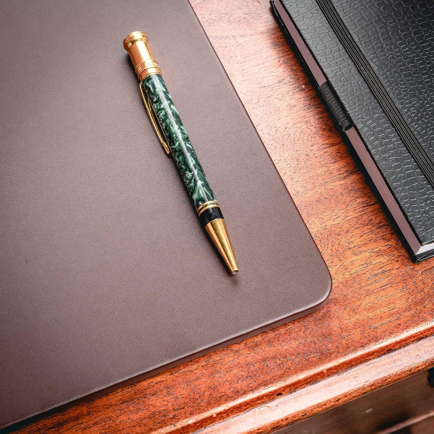 Dacasso Pad Without Side Rails Luxury Leather Blotter for Writing-Executive Desk Surface Protector, 38" x 24", Chocolate Brown